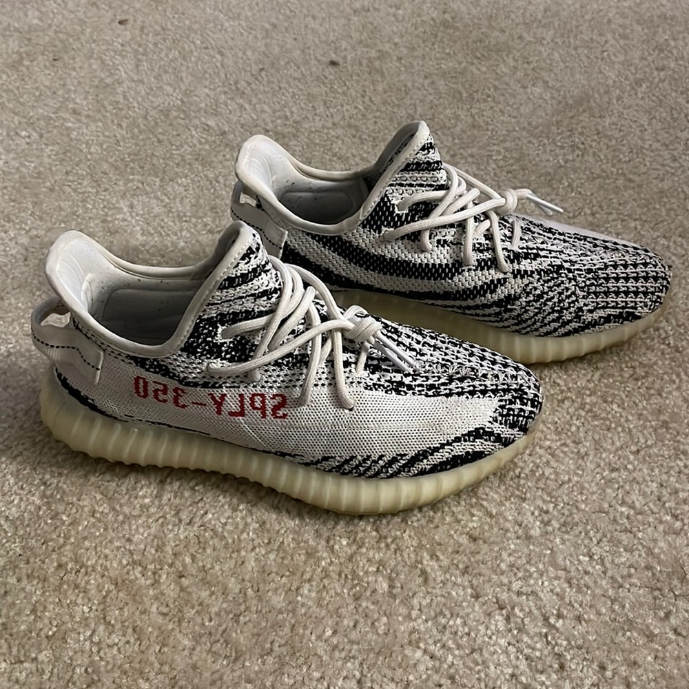 ADIDAS YEEZY BOOST 350 V2 ZEBRA